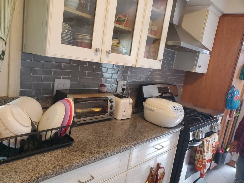 Kitchen backsplash tile